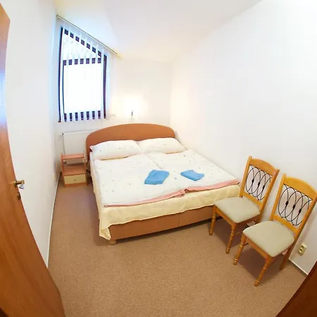 Biela Put 17 - 18 Hotel apartamentowy Dolina Demianowska