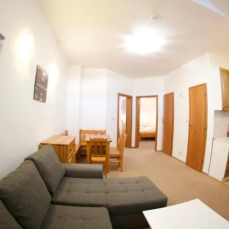 Aparthotel Biela Put 17 - 18 3*